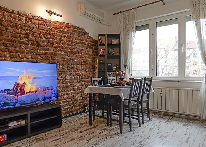 Urban Loft - Metro Access