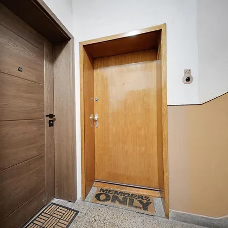 Urban Loft - Metro Access * Σόφια